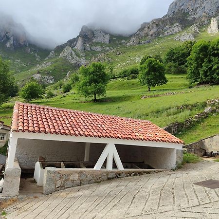 فيلا La Casina De Tielve De Cabrales Dentro Del Parque Nacional Picos De Europa المظهر الخارجي الصورة