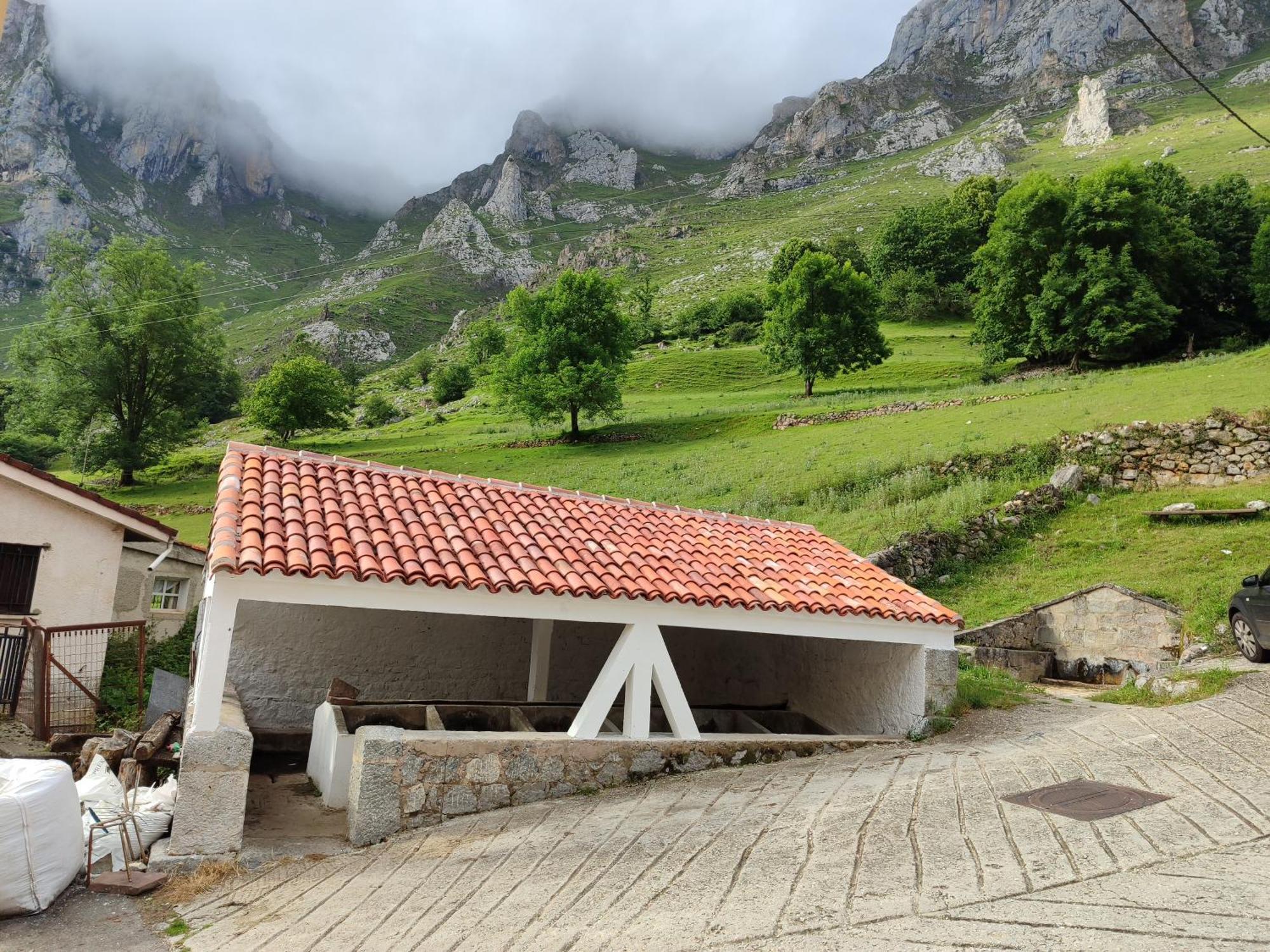 فيلا La Casina De Tielve De Cabrales Dentro Del Parque Nacional Picos De Europa المظهر الخارجي الصورة
